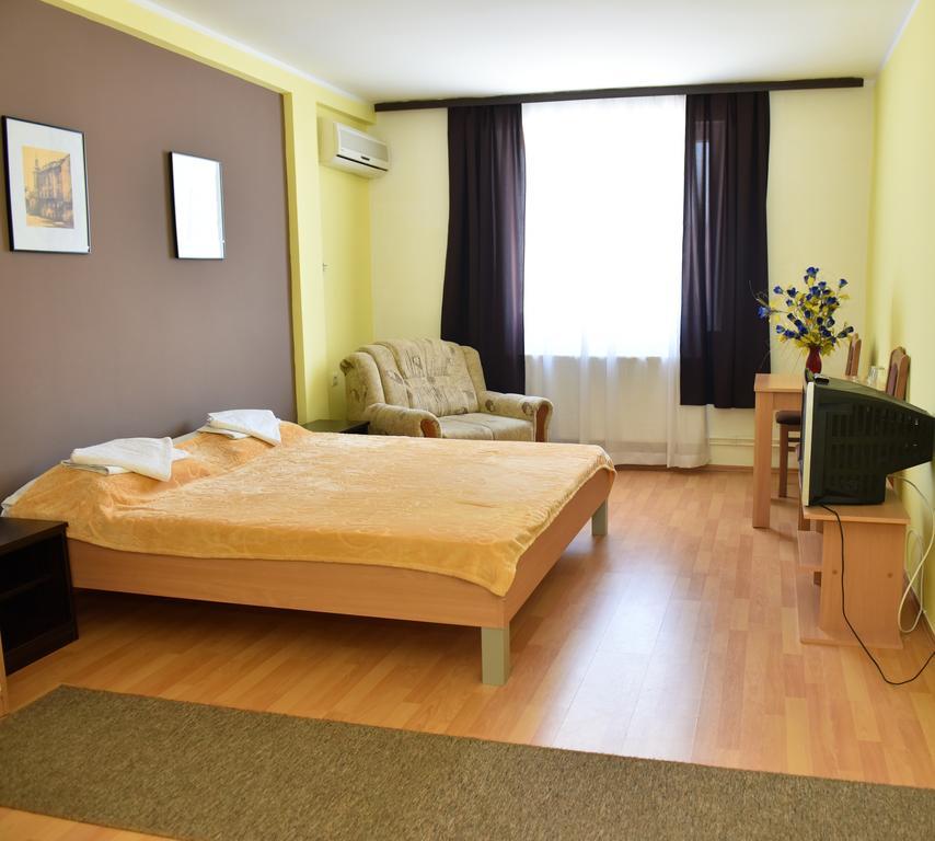Hostel Milkaza نوفي ساد المظهر الخارجي الصورة