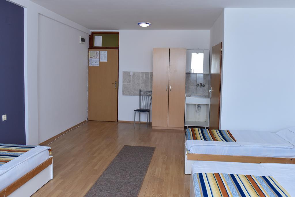 Hostel Milkaza نوفي ساد المظهر الخارجي الصورة