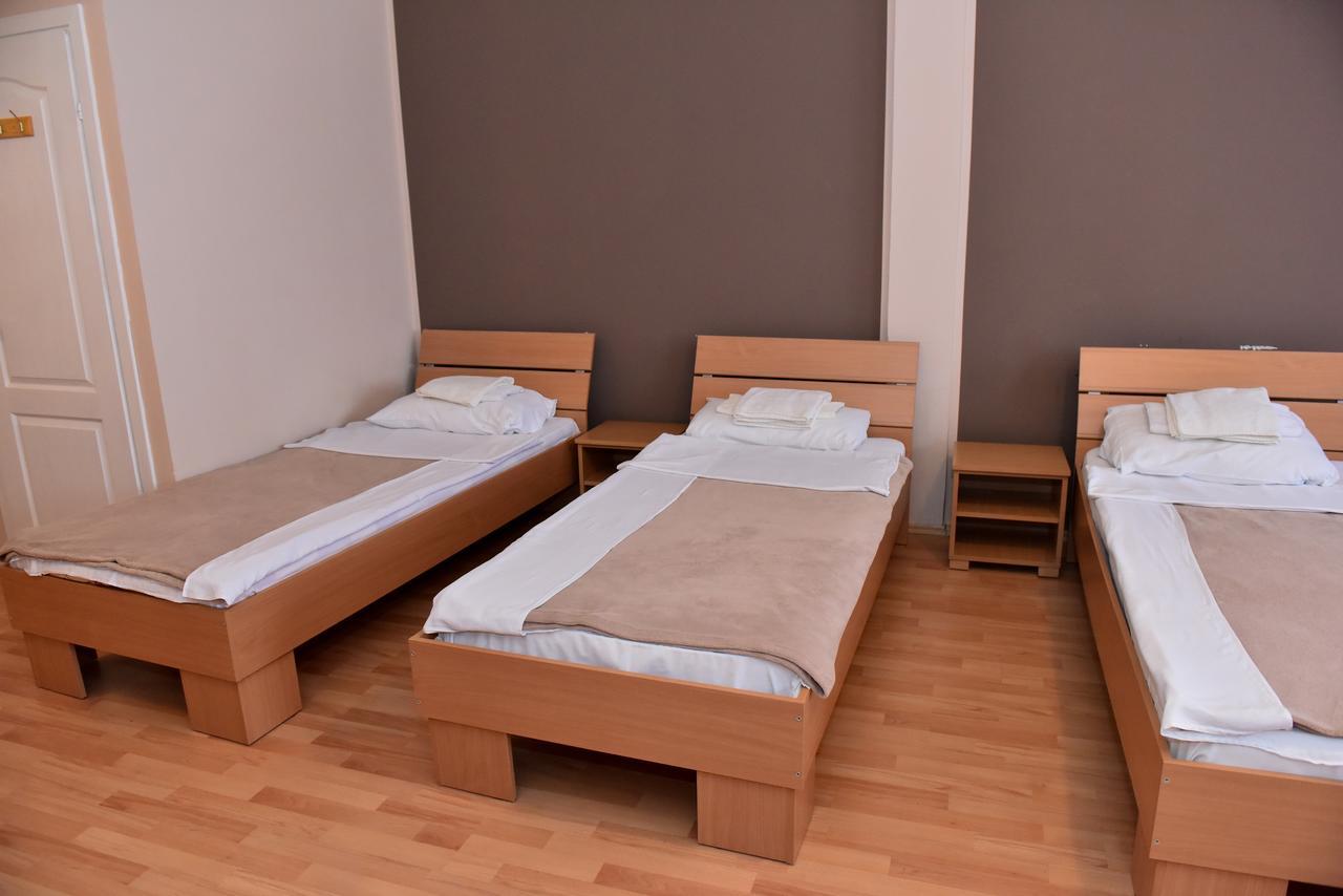 Hostel Milkaza نوفي ساد المظهر الخارجي الصورة