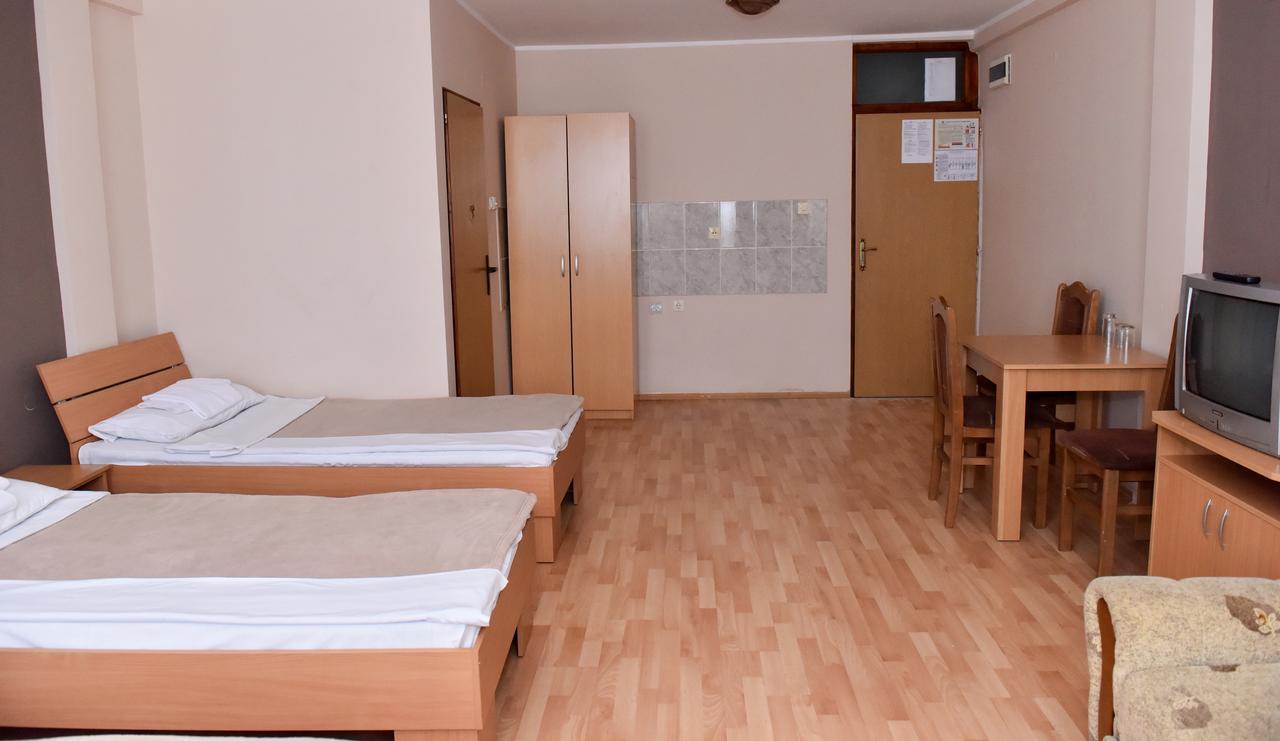 Hostel Milkaza نوفي ساد المظهر الخارجي الصورة