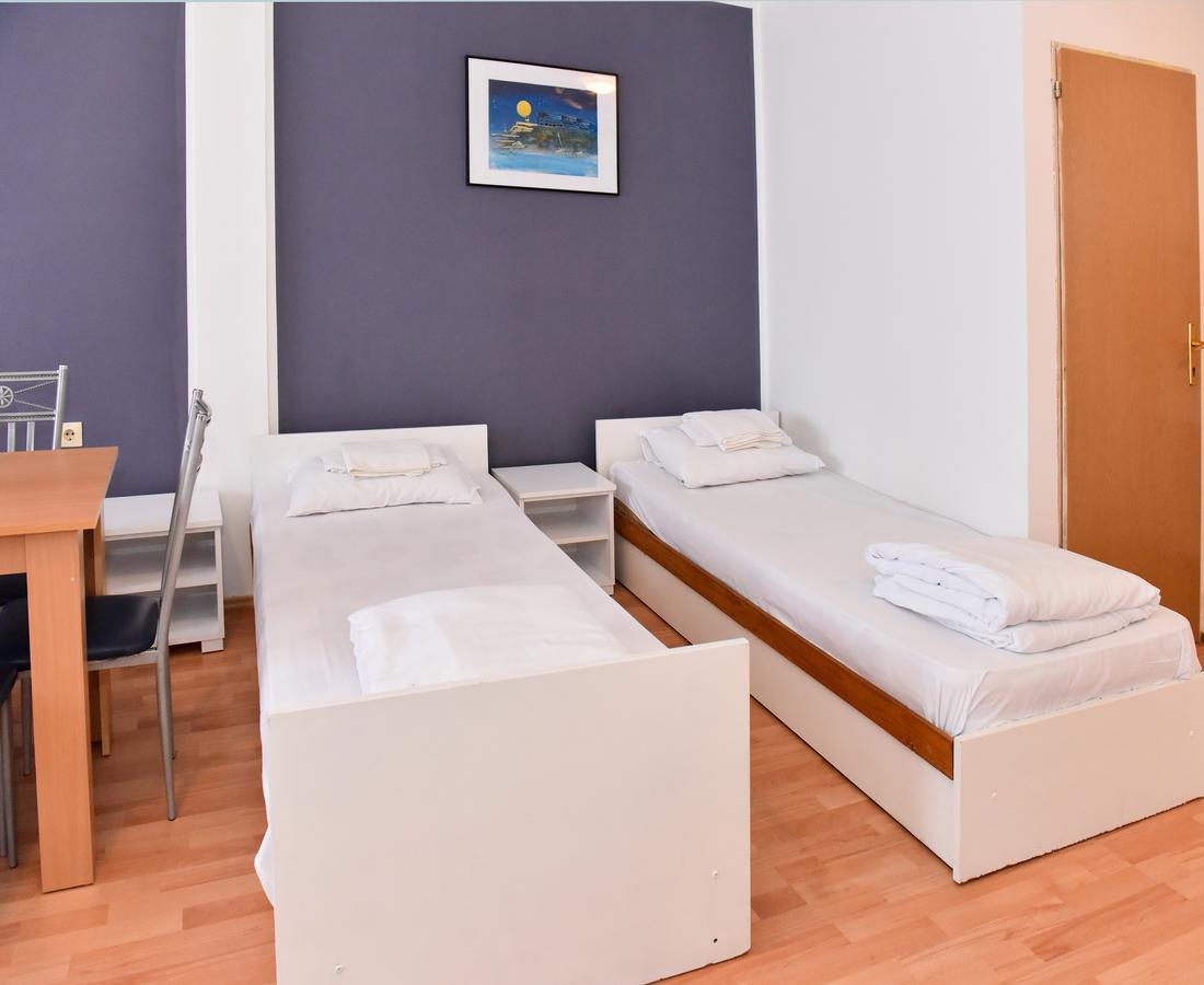 Hostel Milkaza نوفي ساد المظهر الخارجي الصورة