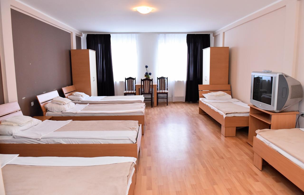 Hostel Milkaza نوفي ساد المظهر الخارجي الصورة