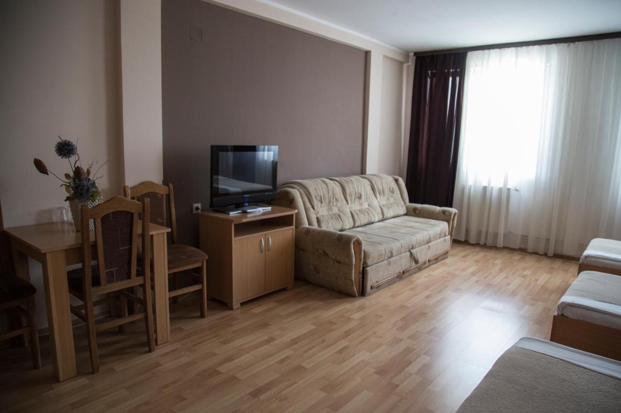 Hostel Milkaza نوفي ساد المظهر الخارجي الصورة