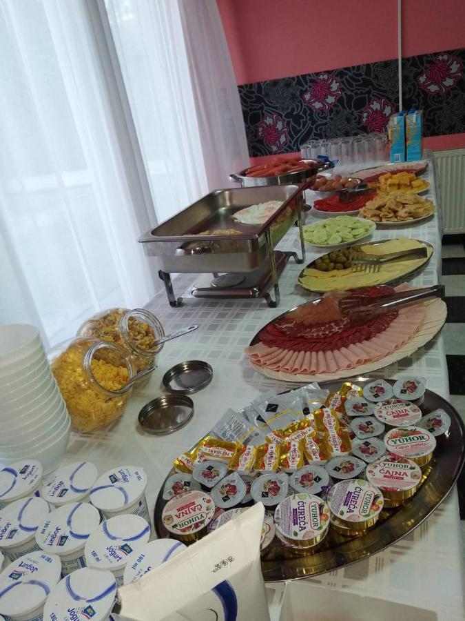 Hostel Milkaza نوفي ساد المظهر الخارجي الصورة